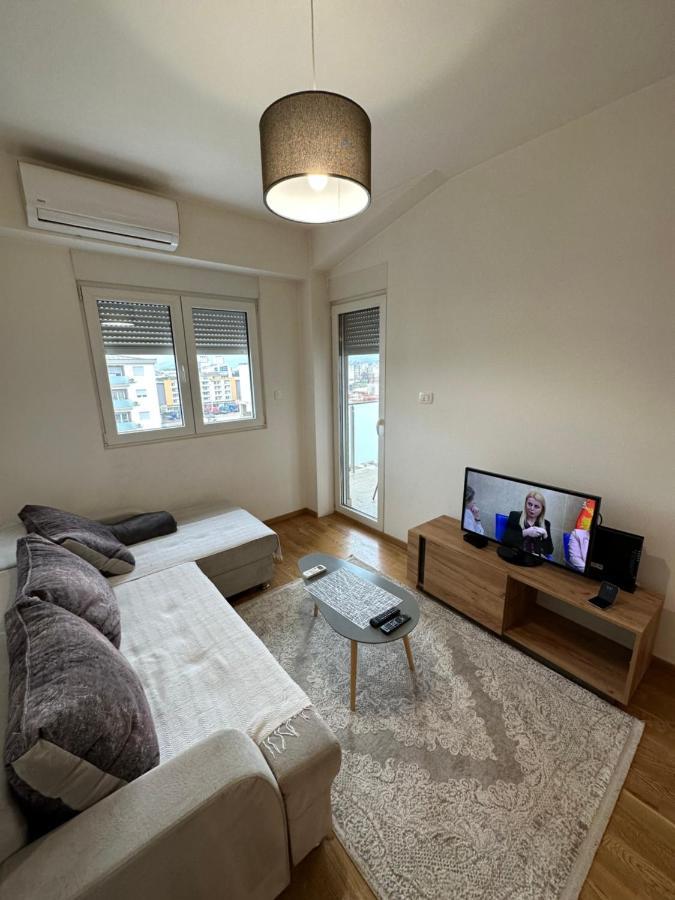 Irina Centre Apartment Podgorica Luaran gambar
