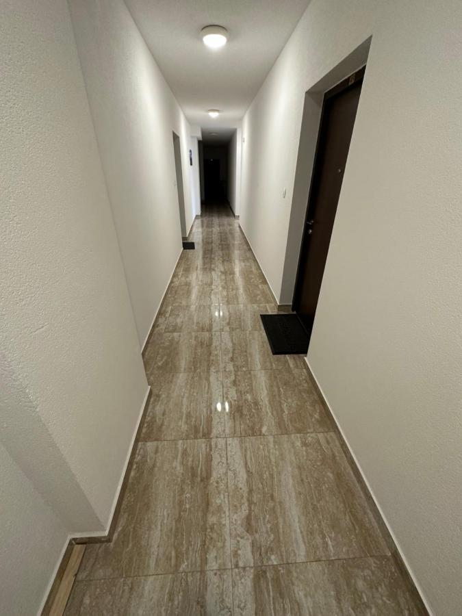 Irina Centre Apartment Podgorica Luaran gambar